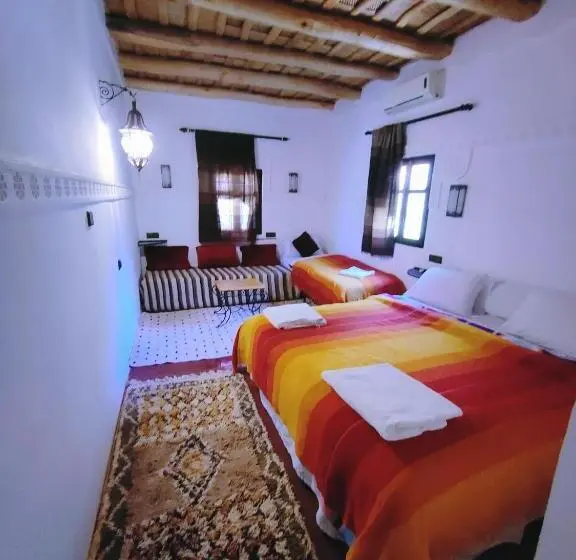 Basic Kolmen Hengen Huone, Auberge La Fibule Du Dades