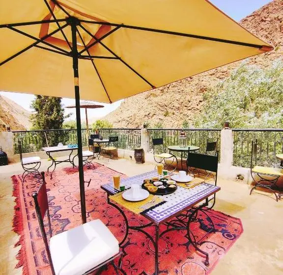 Basic Kolmen Hengen Huone, Auberge La Fibule Du Dades