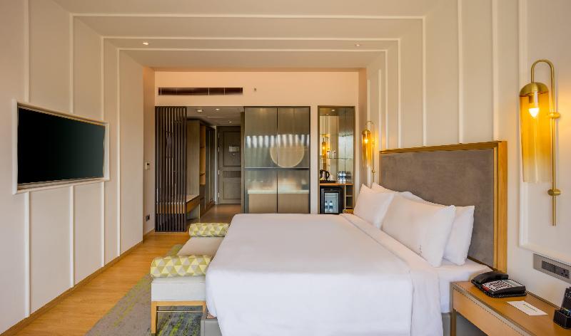 Quarto Estandar Cama King, Holiday Inn Goa Candolim