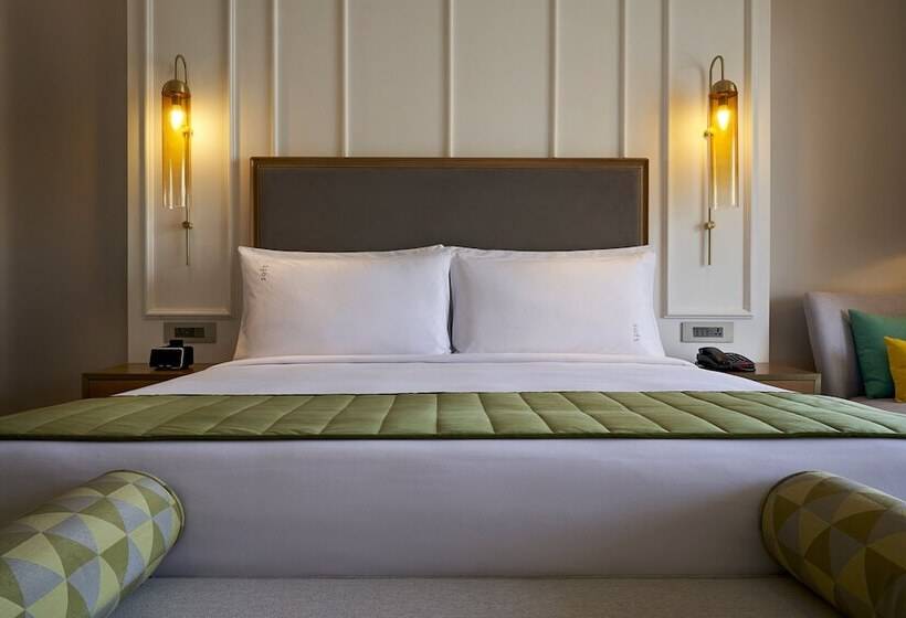 Quarto Estandar Cama Casal, Holiday Inn Goa Candolim