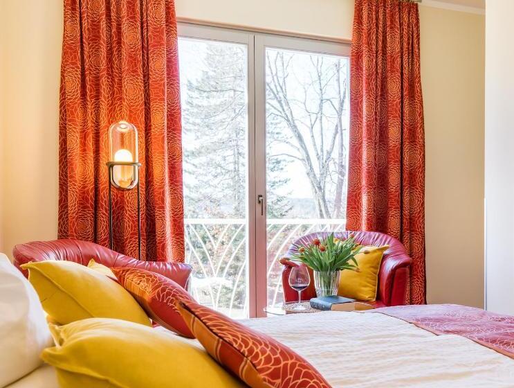 اتاق استاندارد با چشم‌انداز دریاچه, Das Moser   Hotel Garni Am See