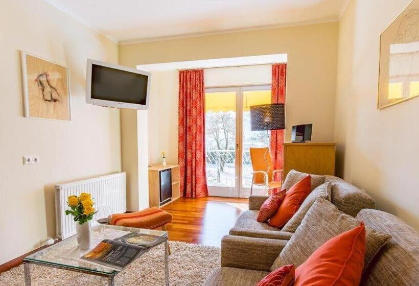 سوئیت با بالکن, Das Moser   Hotel Garni Am See