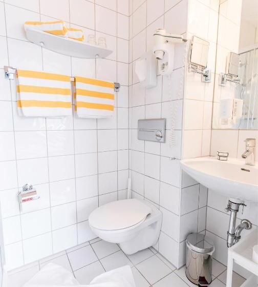 Suite with lake view, Das Moser   Hotel Garni Am See