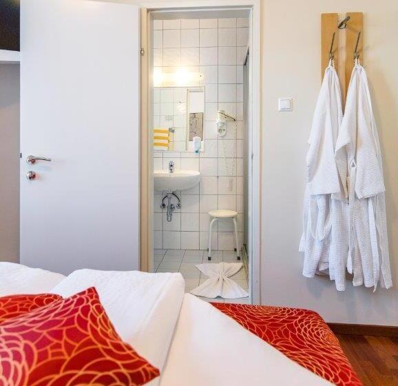 سوئیت با بالکن, Das Moser   Hotel Garni Am See