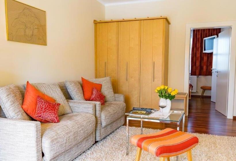 سوئیت با بالکن, Das Moser   Hotel Garni Am See