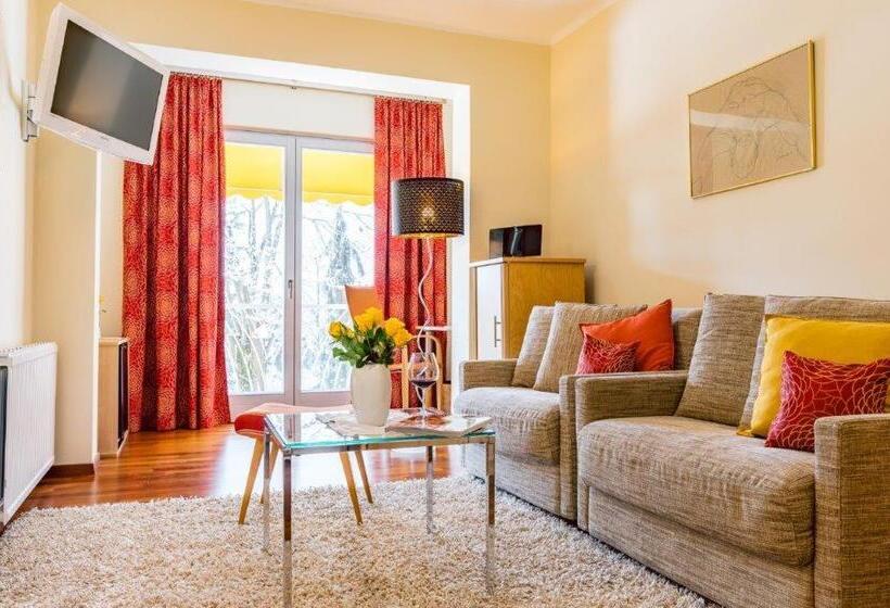 سوئیت با بالکن, Das Moser   Hotel Garni Am See