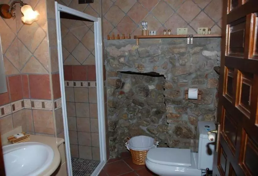 اتاق خانوادگی, El Molí De Pontons Suites Con Jacuzzi Spa