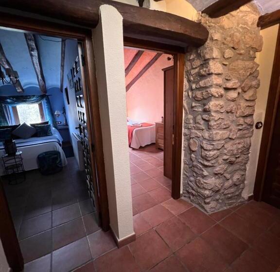 Семейный Номер, El Molí De Pontons Suites Con Jacuzzi Spa