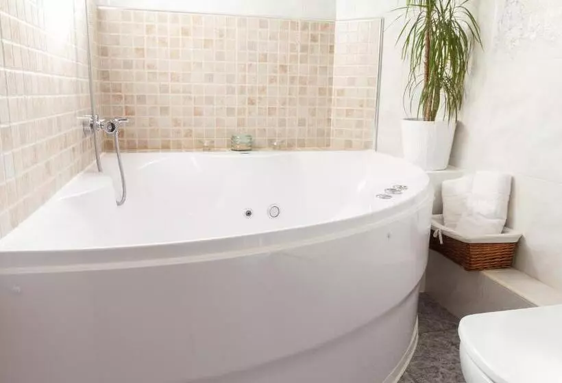 آپارتمان 3 خوابه, El Molí De Pontons Suites Con Jacuzzi Spa