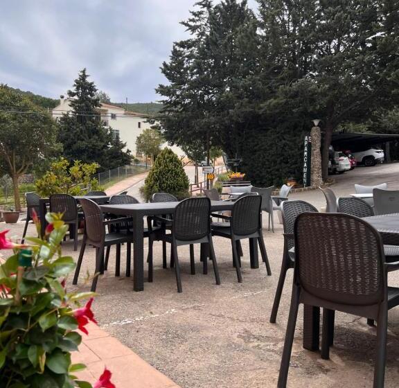 Люкс с гидромассажем, El Molí De Pontons Suites Con Jacuzzi Spa