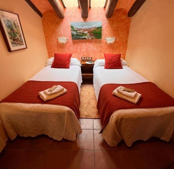 Семейный Номер, El Molí De Pontons Suites Con Jacuzzi Spa