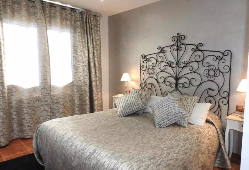 سوئیت 2 خوابه, El Molí De Pontons Suites Con Jacuzzi Spa