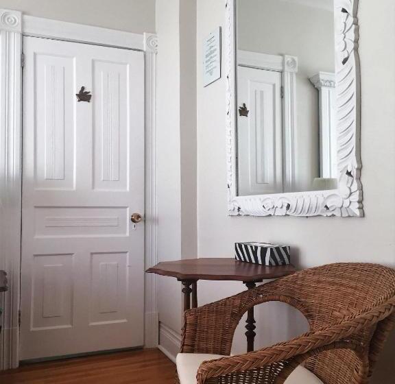 Номер Стандарт, Ellis House Bed & Breakfast