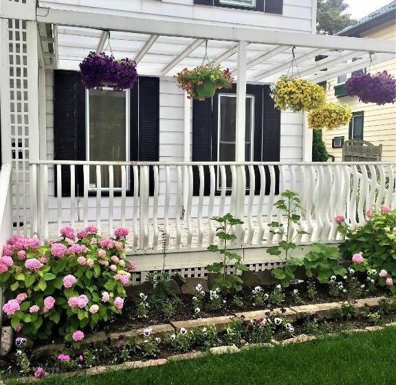 Апартаменты Executive 1 Спальня, Ellis House Bed & Breakfast