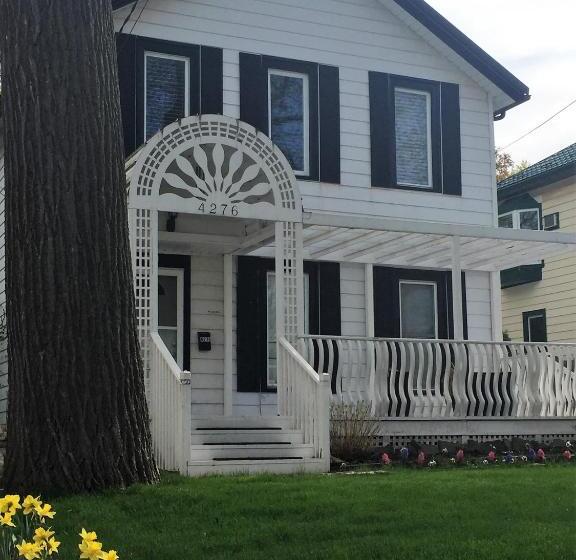 Апартаменты Executive 1 Спальня, Ellis House Bed & Breakfast