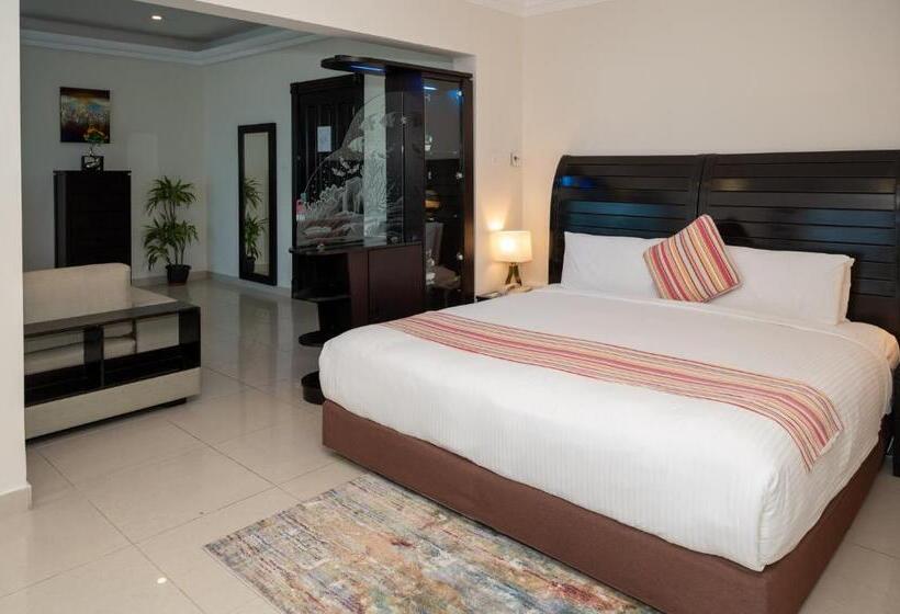 سوییت, Costa Del Sol Hotel By Arabian Link