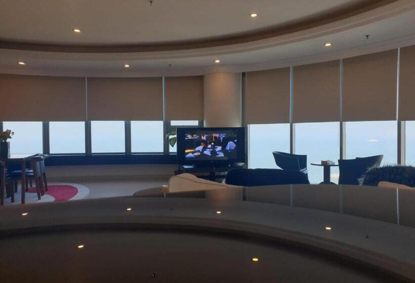 سوئیت رویال, Costa Del Sol Hotel By Arabian Link