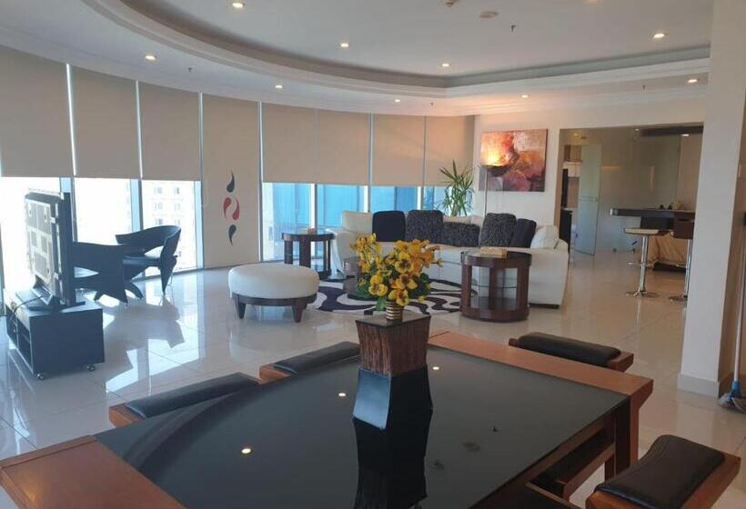 سوئیت رویال, Costa Del Sol Hotel By Arabian Link