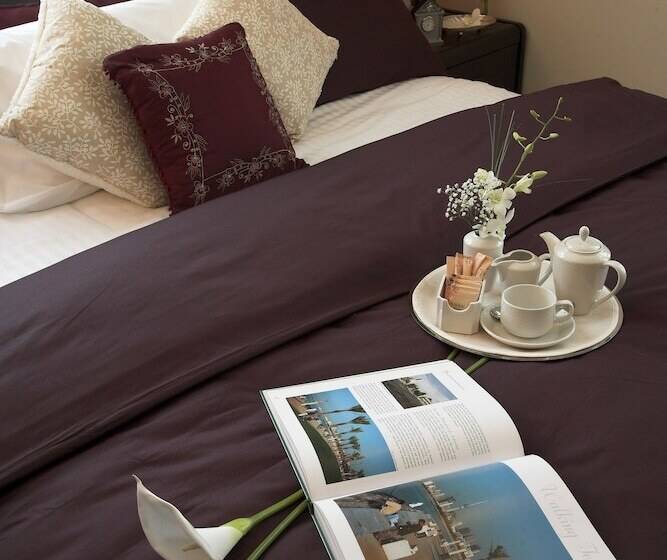 سوییت, Costa Del Sol Hotel By Arabian Link