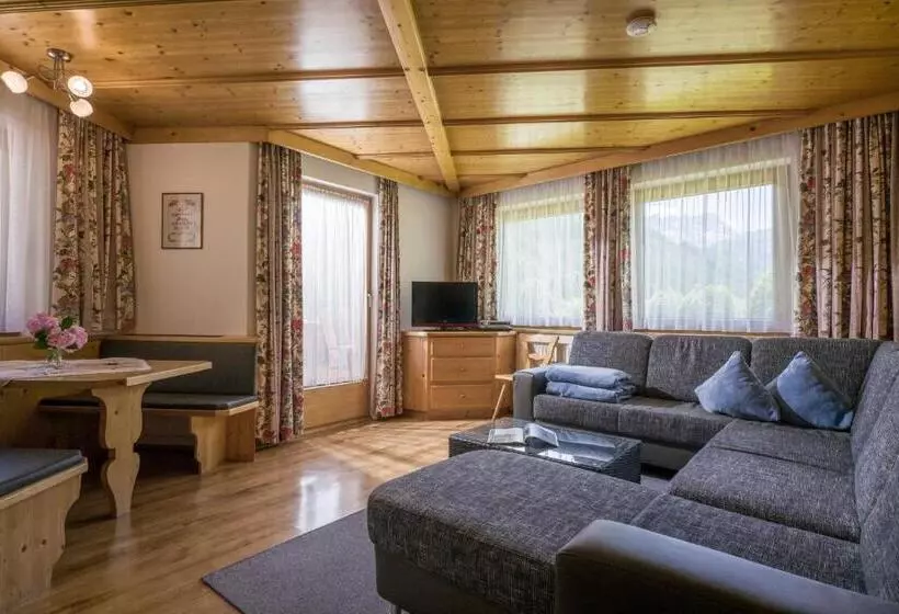 آپارتمان 2 خوابه, Haus Schönblick