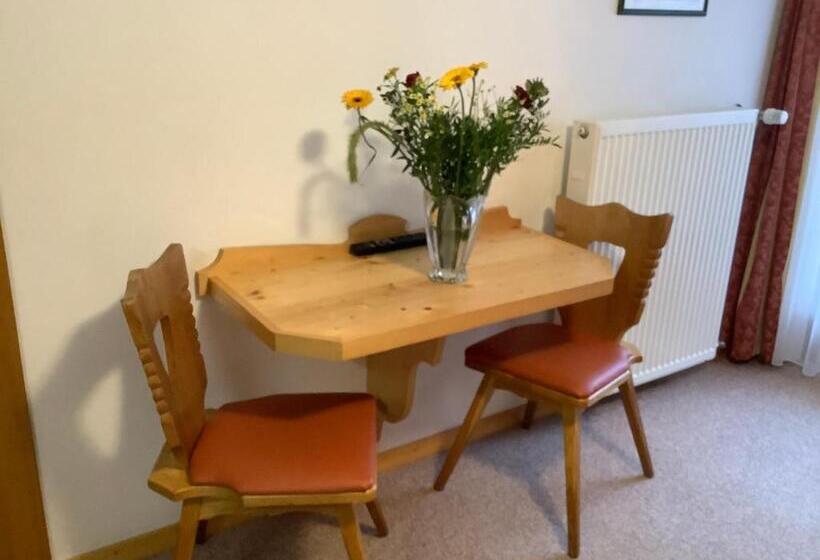 Camera Standard Vista Montagna, Haus Schönblick