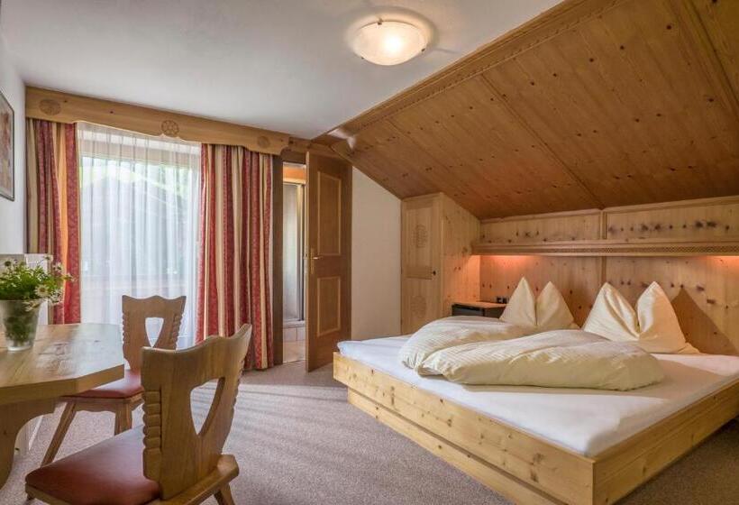 Camera Standard Vista Montagna, Haus Schönblick