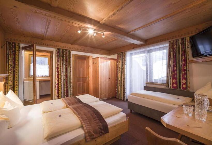 Camera Tripla Standard, Haus Schönblick