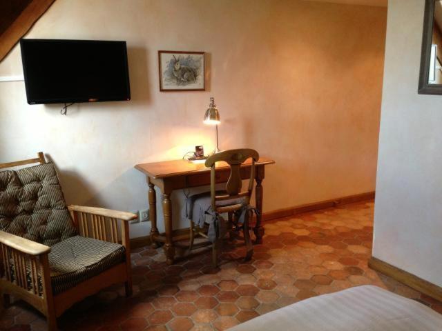 חדר סטנדרט, Hostellerie De La Tour D'auxois