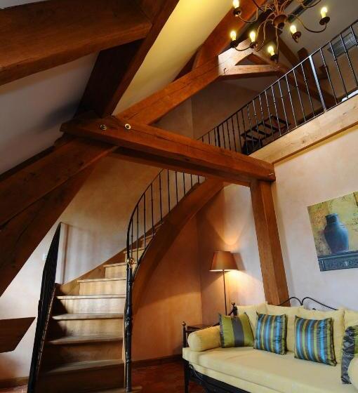 家庭套房, Hostellerie De La Tour D'auxois