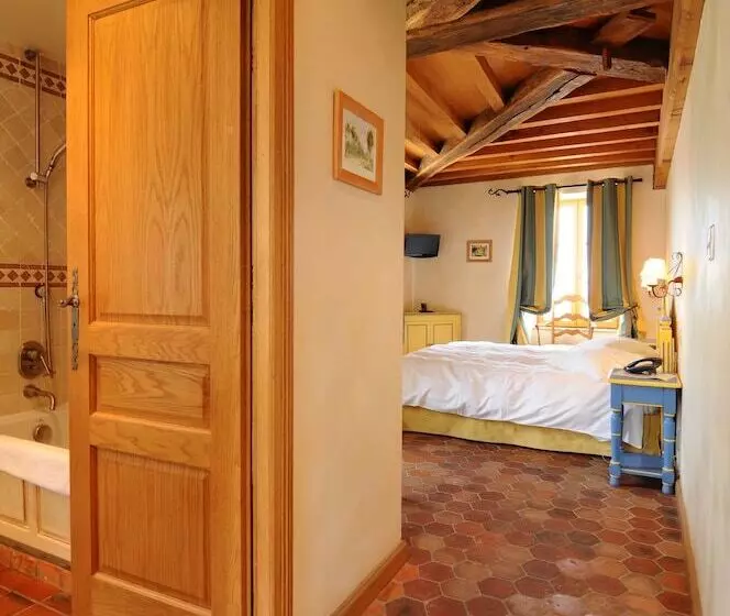 スーペリアールーム, Hostellerie De La Tour D'auxois