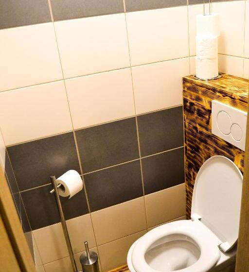 四人高级间, Krakonos