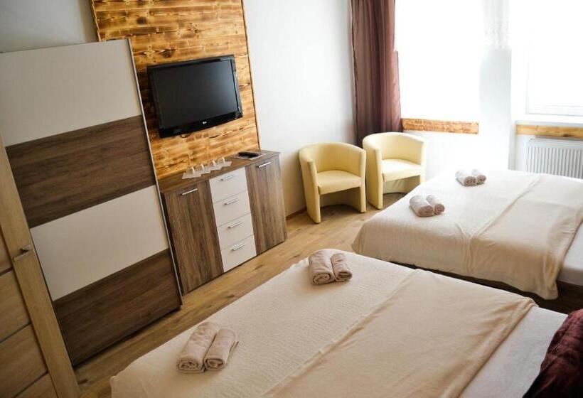 四人高级间, Krakonos