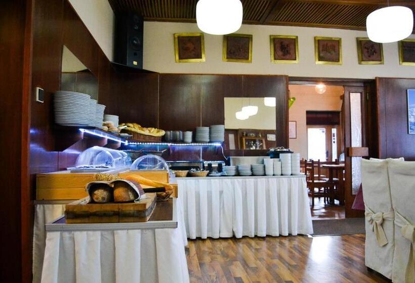 四人高级间, Krakonos