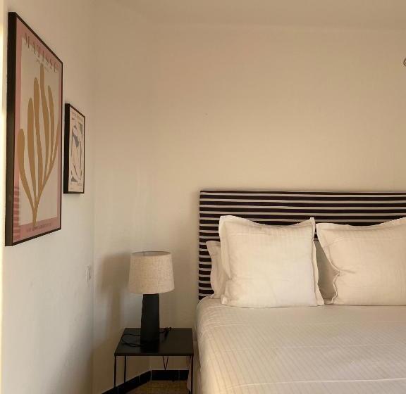 プレミアムルーム, L écurie Du Castellas