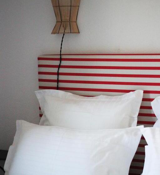 プレミアムルーム, L écurie Du Castellas