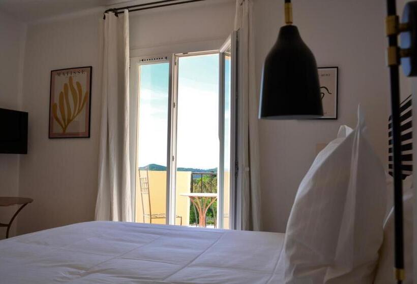 オーシャンビューデラックスルームバルコニー付き, L écurie Du Castellas