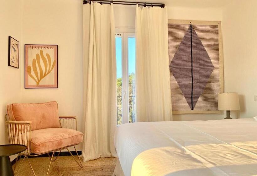 オーシャンビューデラックスルームバルコニー付き, L écurie Du Castellas