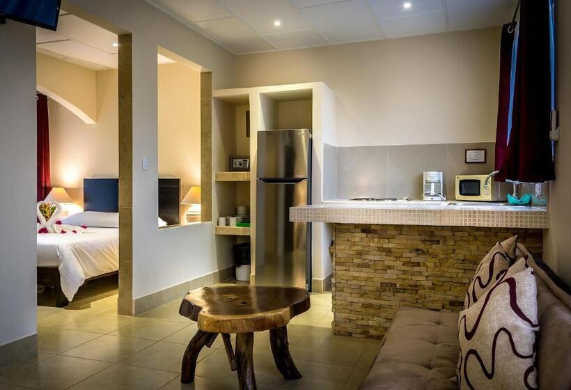 اتاق کلاسیک چهارنفره, La Villa Creole