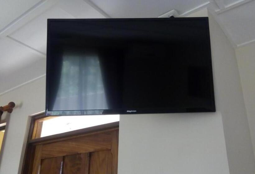 اتاق کلاسیک چهارنفره, La Villa Creole