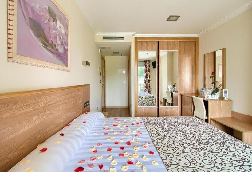 اتاق سوپریور, Pontus Veteris