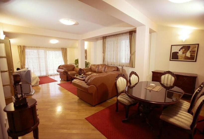 آپارتمان لوکس 1 خوابه, Premier