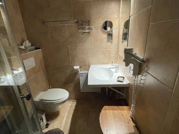 스탠다드 룸, Prélude