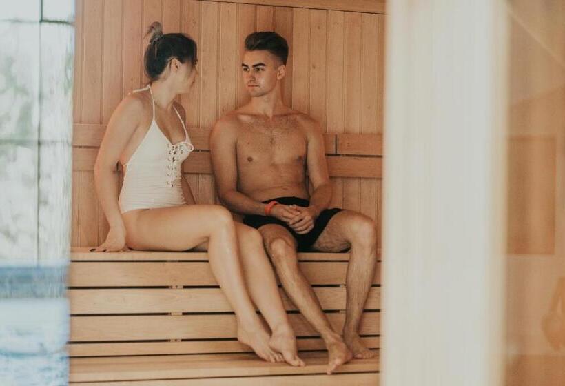 اتاق استاندارد با دسترسی به اسپا, Sports