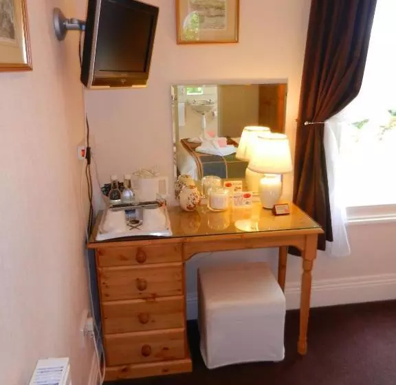 Standard-huone, Overcombe House