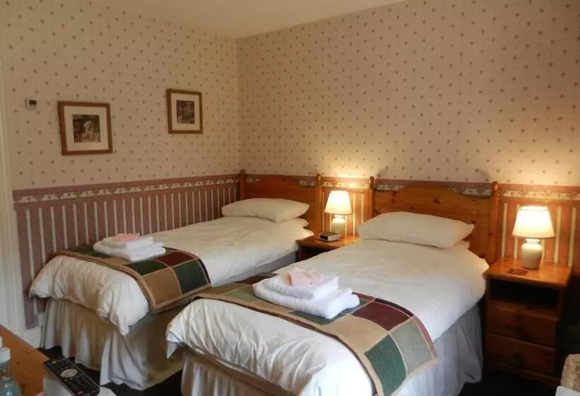 Standard-huone, Overcombe House