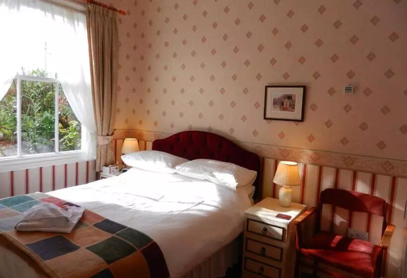 Basic-huone, Overcombe House
