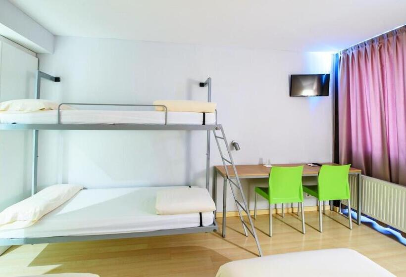 四人标准间, Campus Cerdanya