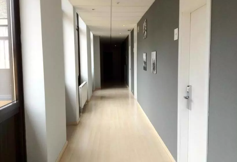 اتاق استاندارد سه نفره, Campus Cerdanya