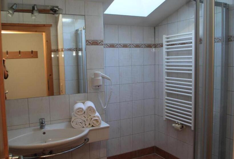 Семейный Номер, Wander  Und Familienhotel Erika