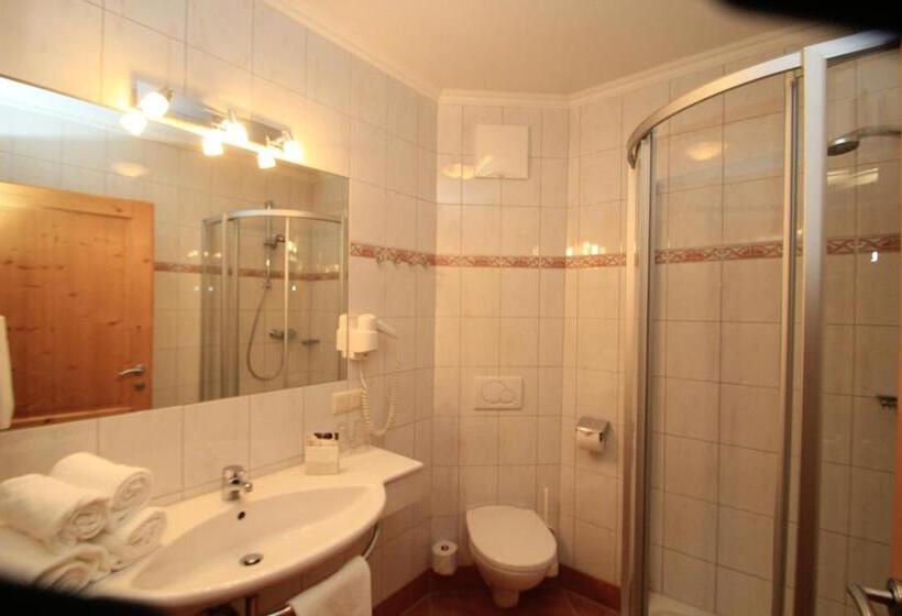 חדר משפחתי, Wander  Und Familienhotel Erika